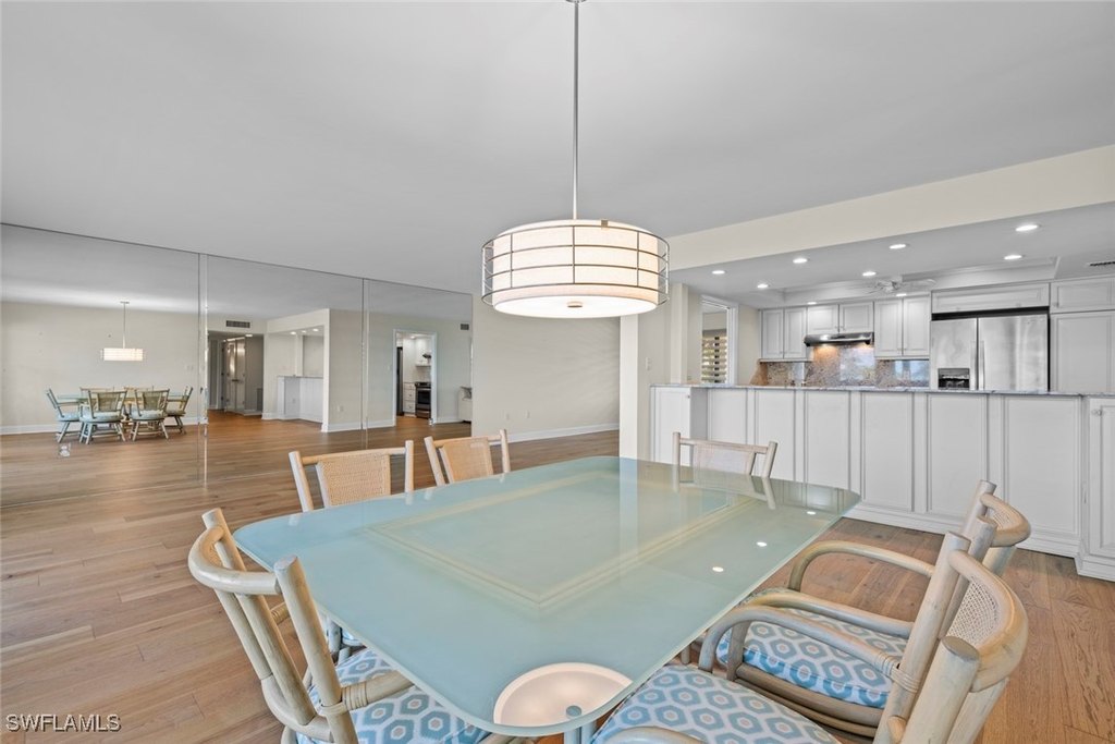 Sanibel, Florida, 33957, United States, 2 Bedrooms Bedrooms, ,2 BathroomsBathrooms,Residential,Forsale,1886373