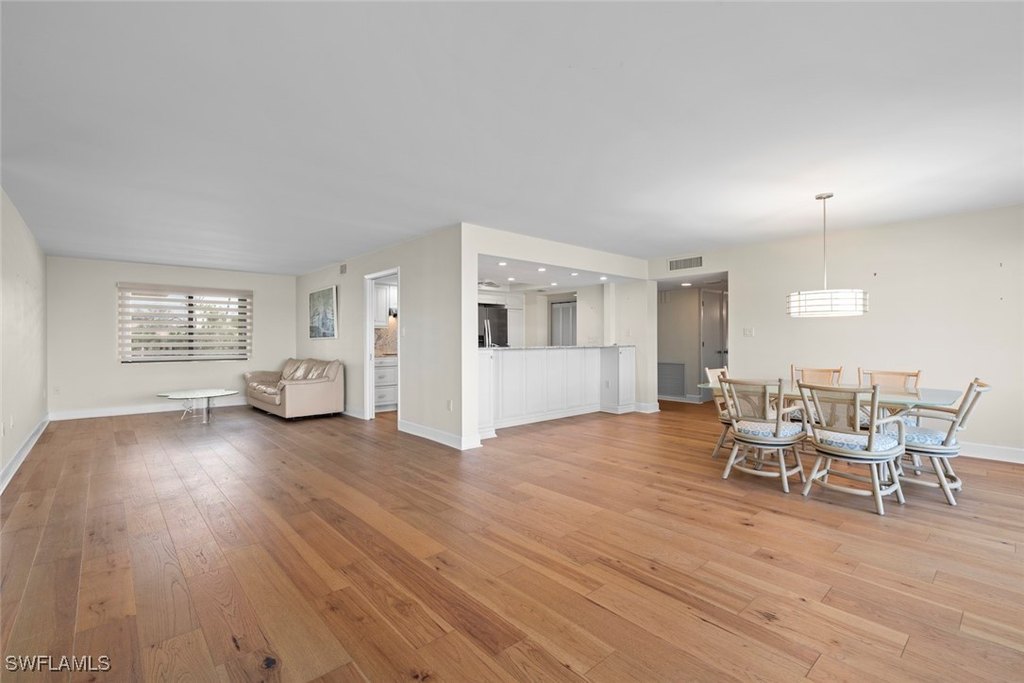 Sanibel, Florida, 33957, United States, 2 Bedrooms Bedrooms, ,2 BathroomsBathrooms,Residential,Forsale,1886373