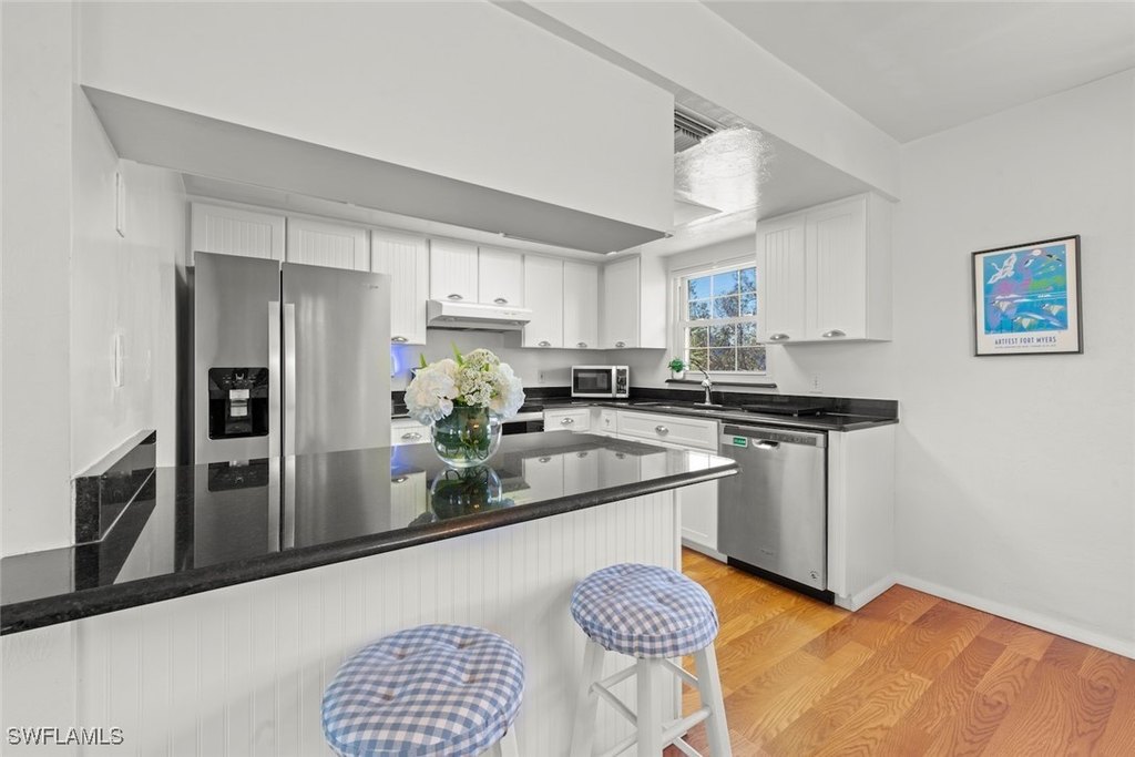 Sanibel, Florida, 33957, United States, 2 Bedrooms Bedrooms, ,2 BathroomsBathrooms,Residential,Forsale,1886369