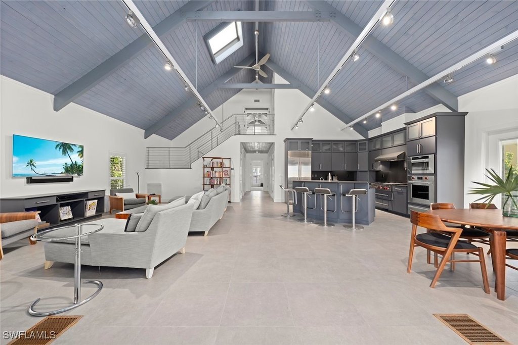 Captiva, Florida, 33924, United States, 5 Bedrooms Bedrooms, ,4.5 BathroomsBathrooms,Residential,Forsale,1886344