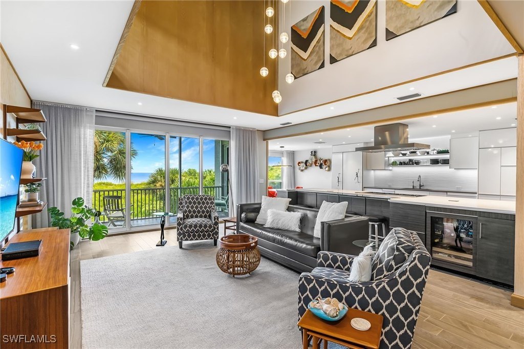 Sanibel, Florida, 33957, United States, 4 Bedrooms Bedrooms, ,4.5 BathroomsBathrooms,Residential,Forsale,1971933