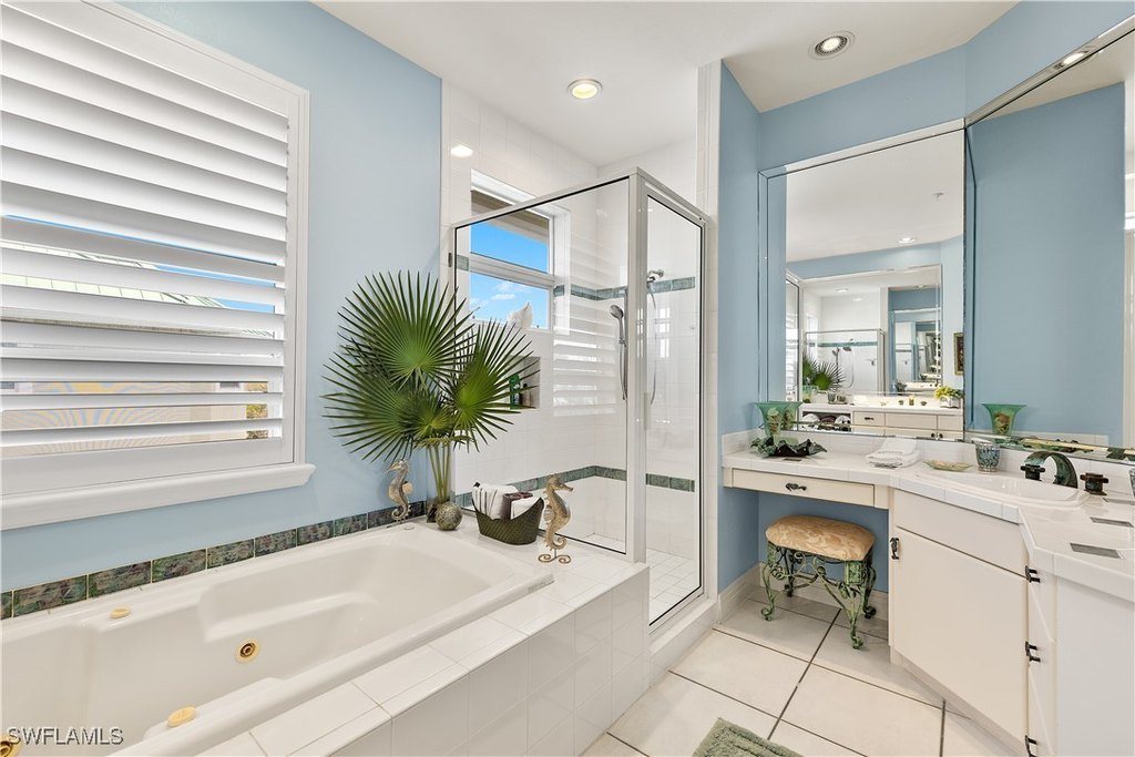 Captiva, Florida, 33924, United States, 5 Bedrooms Bedrooms, ,5.5 BathroomsBathrooms,Residential,Forsale,1971943