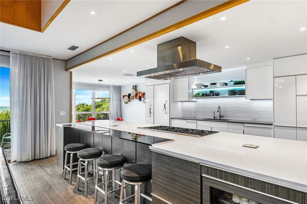 Sanibel, Florida, 33957, United States, 4 Bedrooms Bedrooms, ,4.5 BathroomsBathrooms,Residential,Forsale,1971933