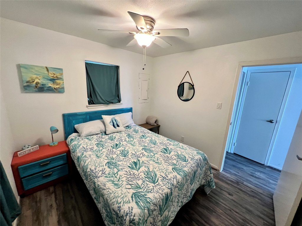 Freeport, Texas, 77541, United States, 3 Bedrooms Bedrooms, ,2 BathroomsBathrooms,Residential,Forsale,1889085