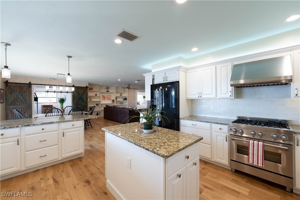 Sanibel, Florida, 33957, United States, 3 Bedrooms Bedrooms, ,2 BathroomsBathrooms,Residential,Forsale,1971950