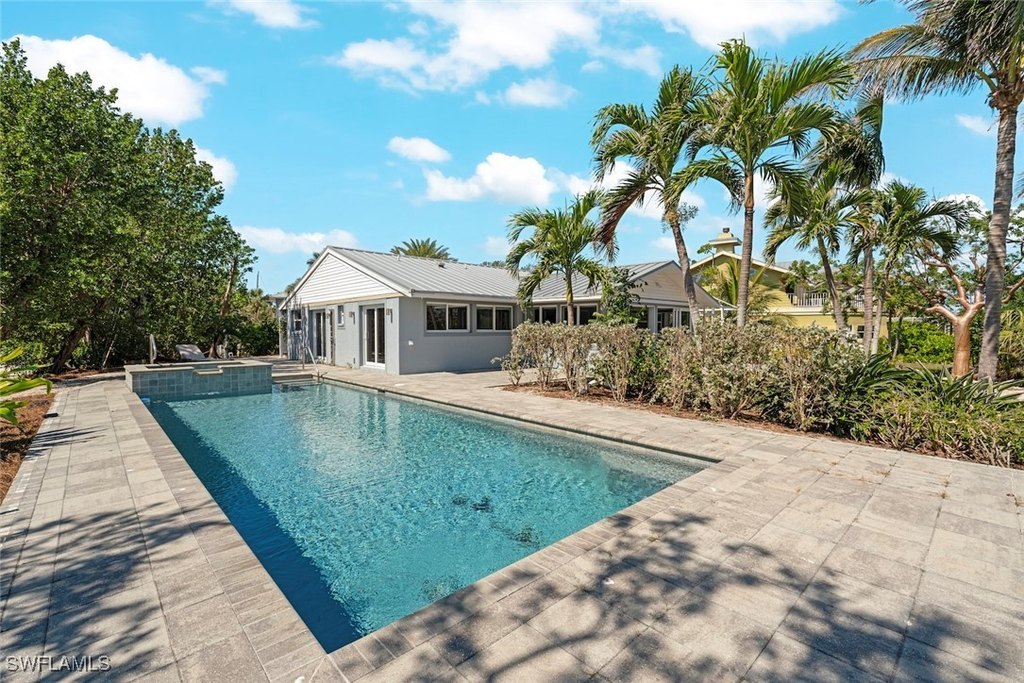 Captiva, Florida, 33924, United States, 3 Bedrooms Bedrooms, ,3.5 BathroomsBathrooms,Residential,Forsale,1886393