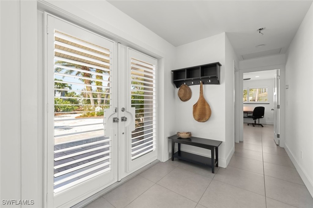 Captiva, Florida, 33924, United States, 3 Bedrooms Bedrooms, ,3.5 BathroomsBathrooms,Residential,Forsale,1886393