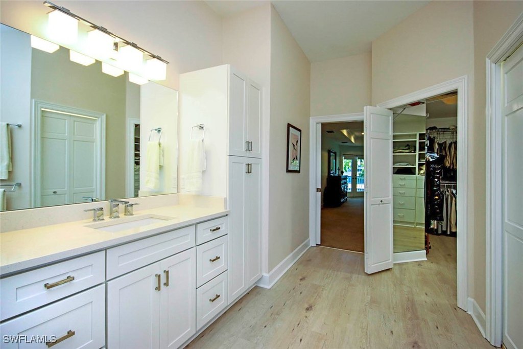 Sanibel, Florida, 33957, United States, 3 Bedrooms Bedrooms, ,3.5 BathroomsBathrooms,Residential,Forsale,1971941