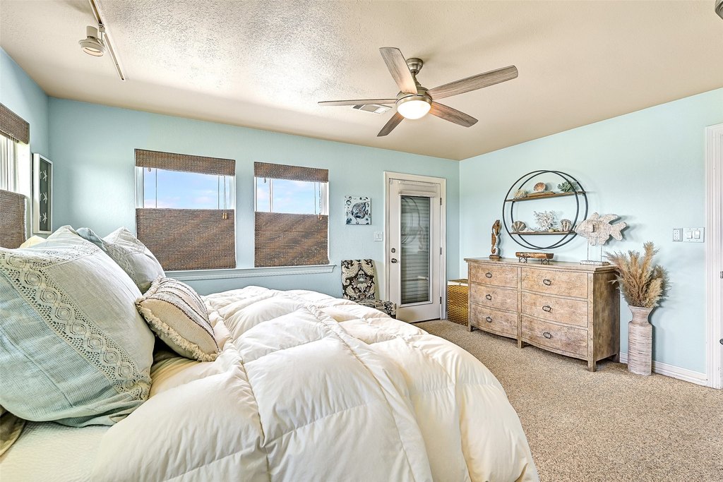 Crystal Beach, Texas, 77650, United States, 3 Bedrooms Bedrooms, ,2 BathroomsBathrooms,Residential,Forsale,1889108