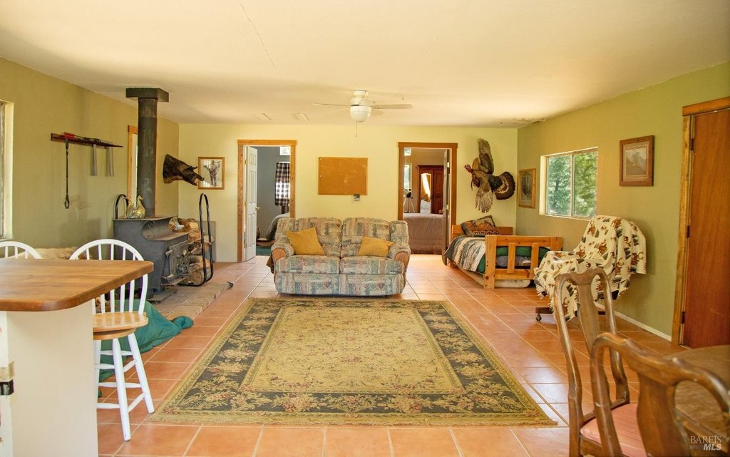 Cloverdale, California, 95448, United States, 3 Bedrooms Bedrooms, ,1 BathroomBathrooms,Residential,Forsale,1953121