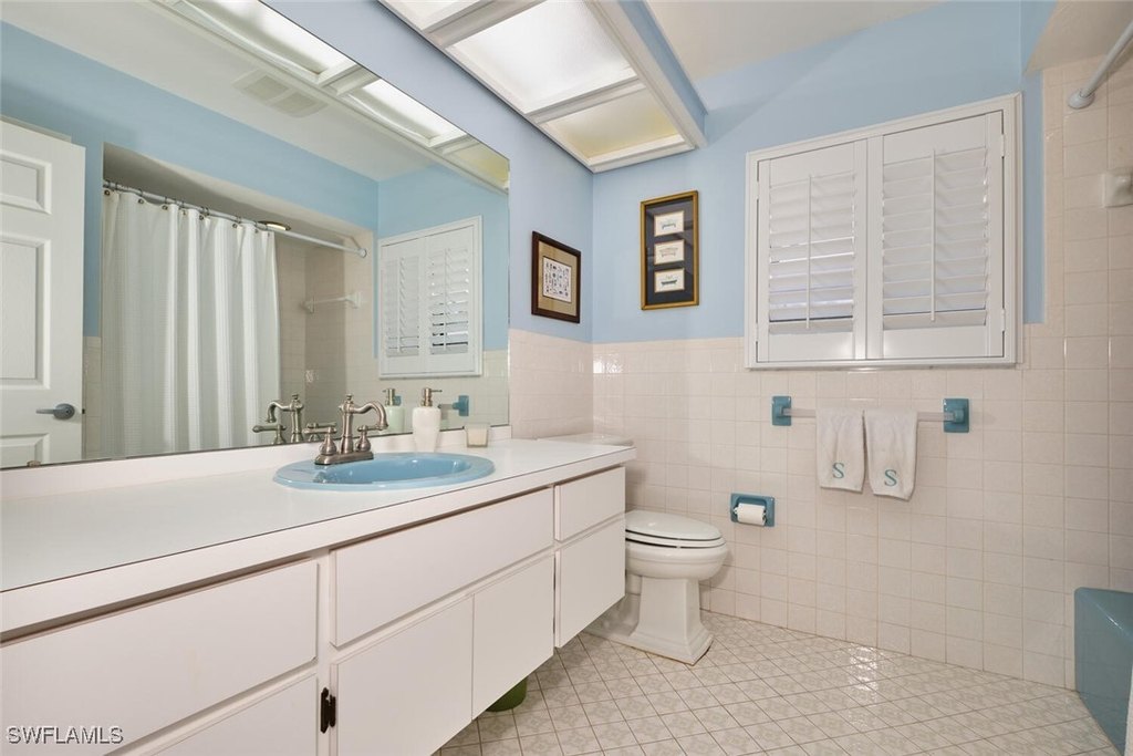 Fort Myers, Florida, 33912, United States, 3 Bedrooms Bedrooms, ,2.5 BathroomsBathrooms,Residential,Forsale,1971959