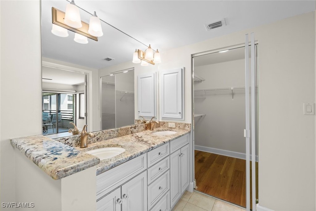 Sanibel, Florida, 33957, United States, 2 Bedrooms Bedrooms, ,2 BathroomsBathrooms,Residential,Forsale,1886373