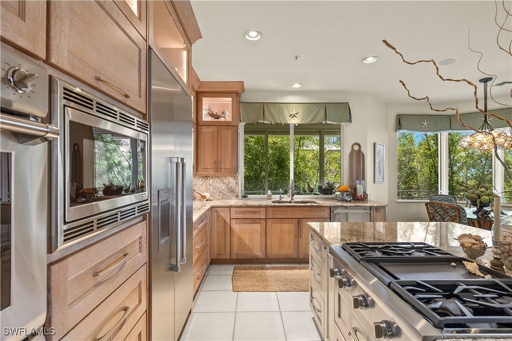 Captiva, Florida, 33924, United States, 5 Bedrooms Bedrooms, ,5.5 BathroomsBathrooms,Residential,Forsale,1971943