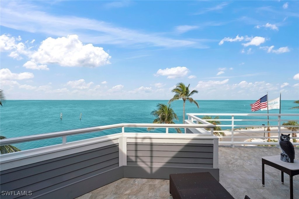 Captiva, Florida, 33924, United States, 3 Bedrooms Bedrooms, ,3 BathroomsBathrooms,Residential,Forsale,1886389