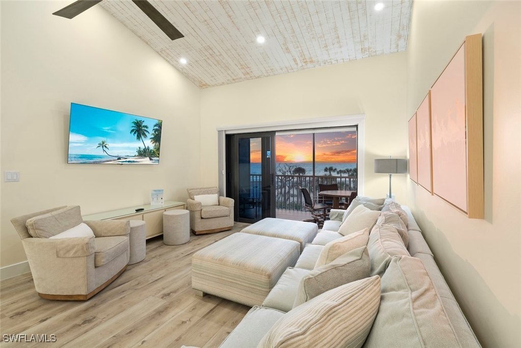 Captiva, Florida, 33924, United States, 4 Bedrooms Bedrooms, ,3 BathroomsBathrooms,Residential,Forsale,1886375