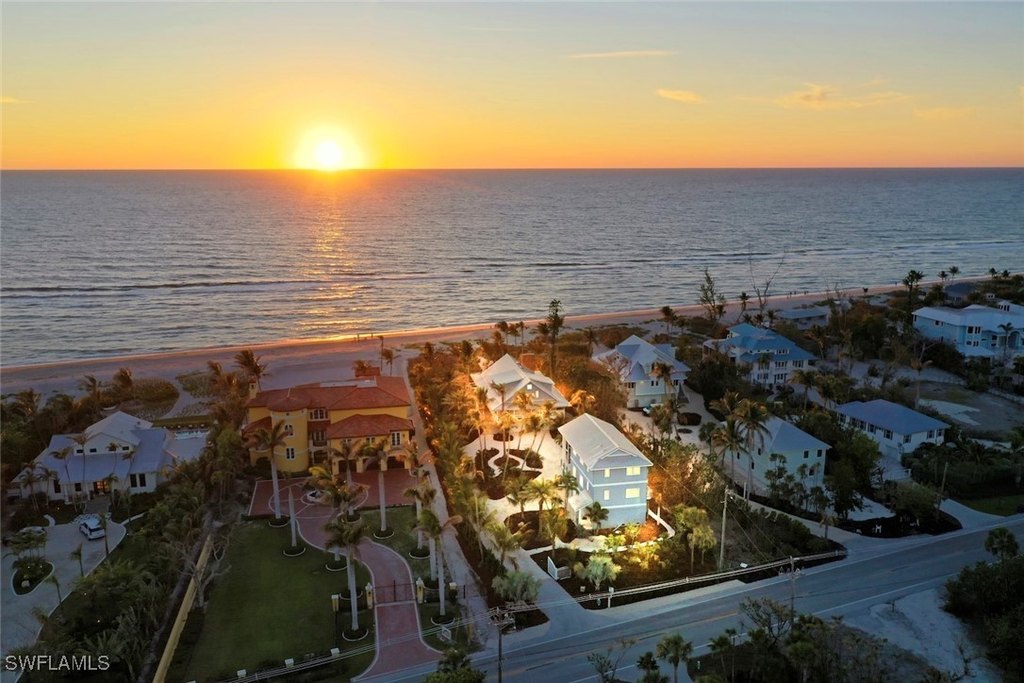 Captiva, Florida, 33924, United States, 5 Bedrooms Bedrooms, ,4.5 BathroomsBathrooms,Residential,Forsale,1886344