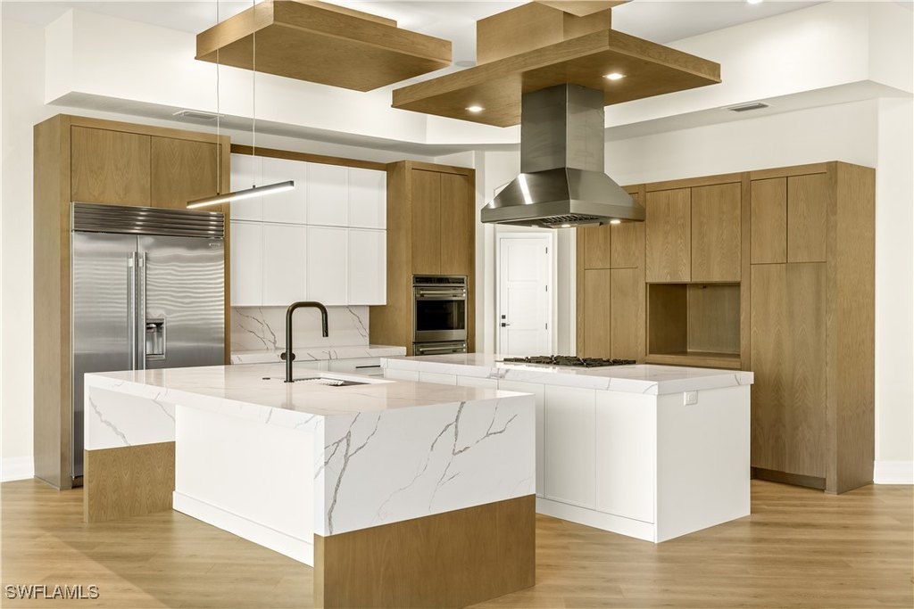 Fort Myers, Florida, 33908, United States, 4 Bedrooms Bedrooms, ,4.5 BathroomsBathrooms,Residential,Forsale,1971948