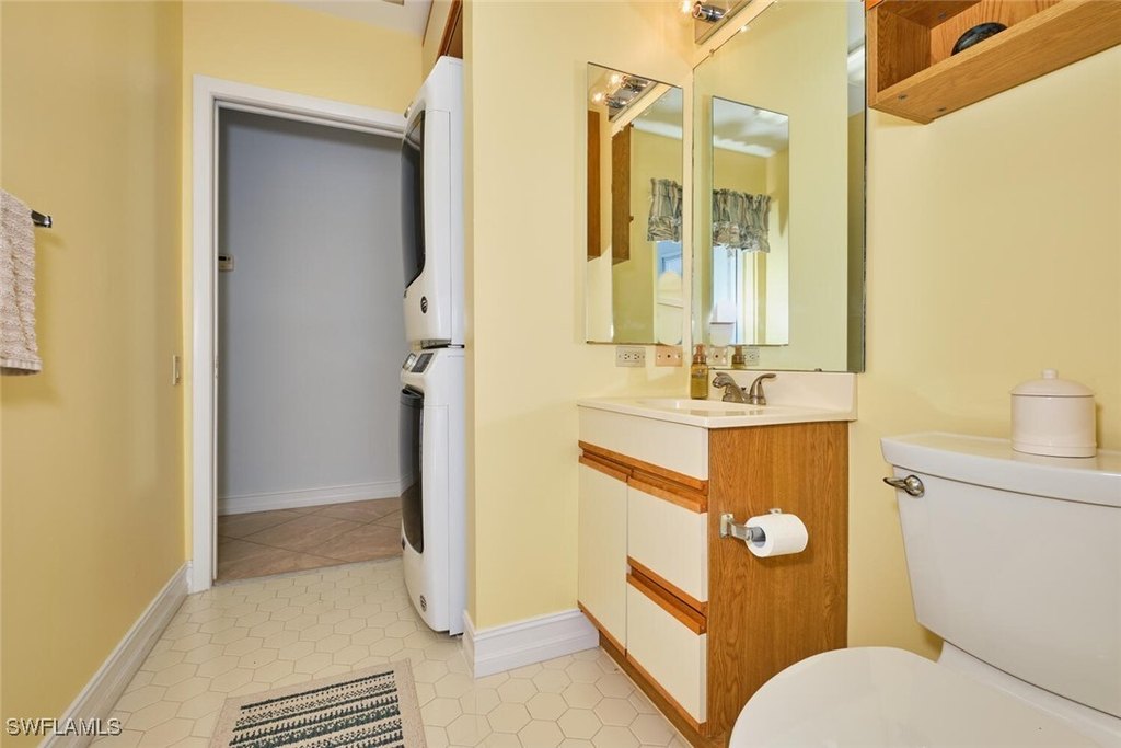 Fort Myers, Florida, 33912, United States, 3 Bedrooms Bedrooms, ,2.5 BathroomsBathrooms,Residential,Forsale,1971959