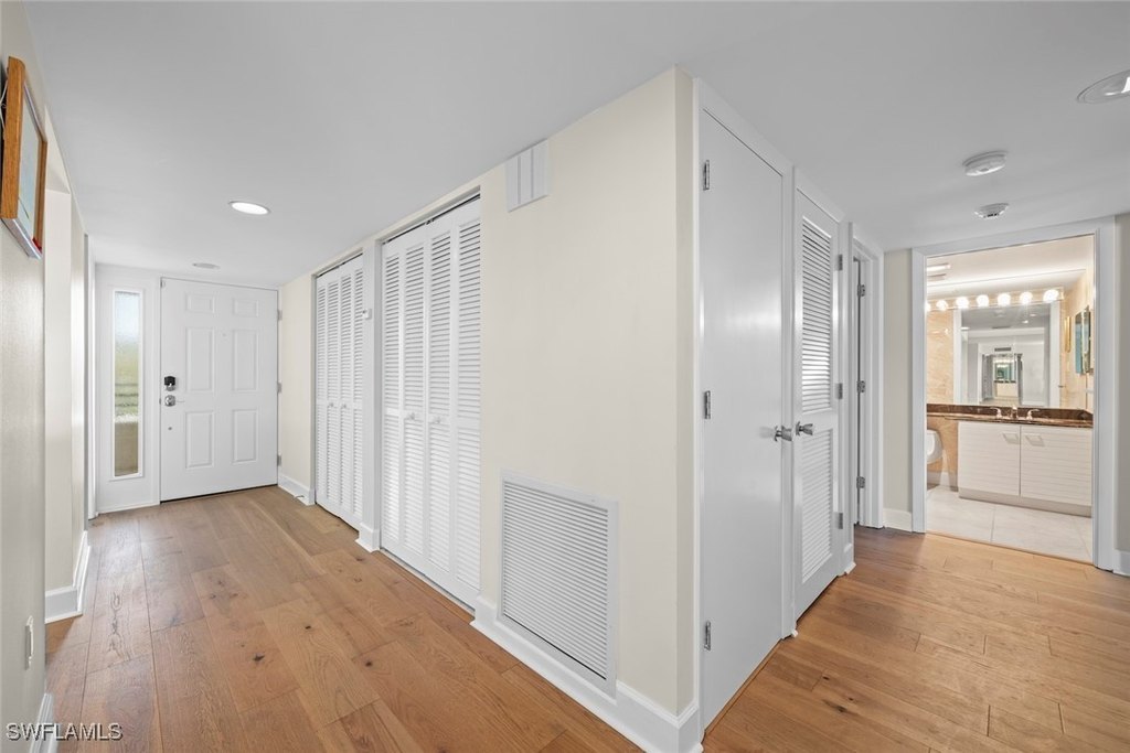 Sanibel, Florida, 33957, United States, 2 Bedrooms Bedrooms, ,2 BathroomsBathrooms,Residential,Forsale,1886373