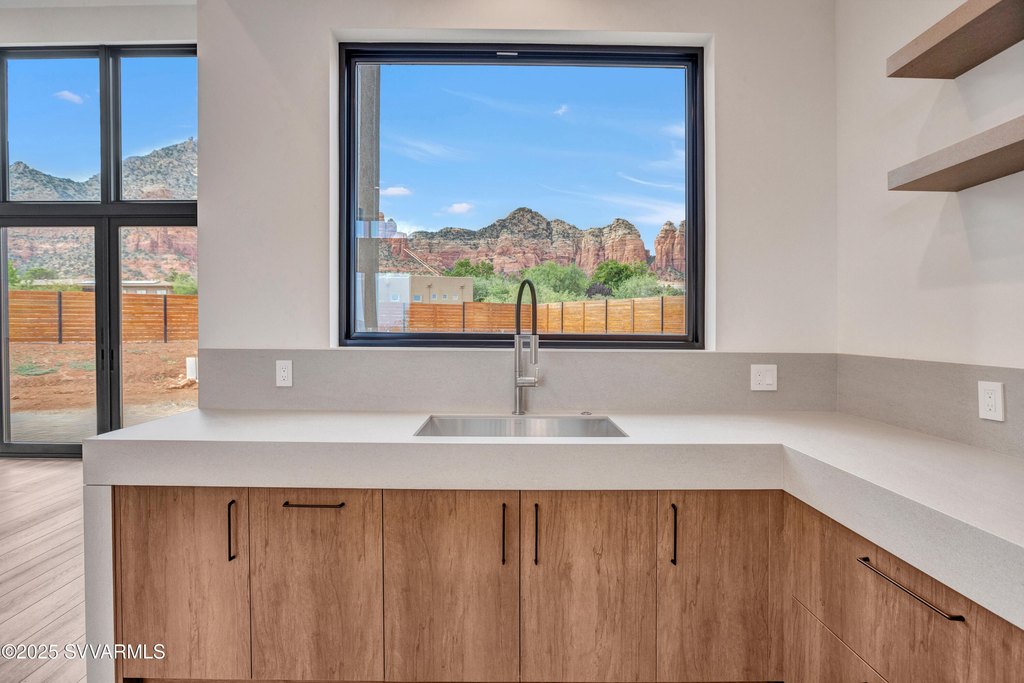 Sedona, Arizona, 86336, United States, 5 Bedrooms Bedrooms, ,5 BathroomsBathrooms,Residential,Forsale,1919195