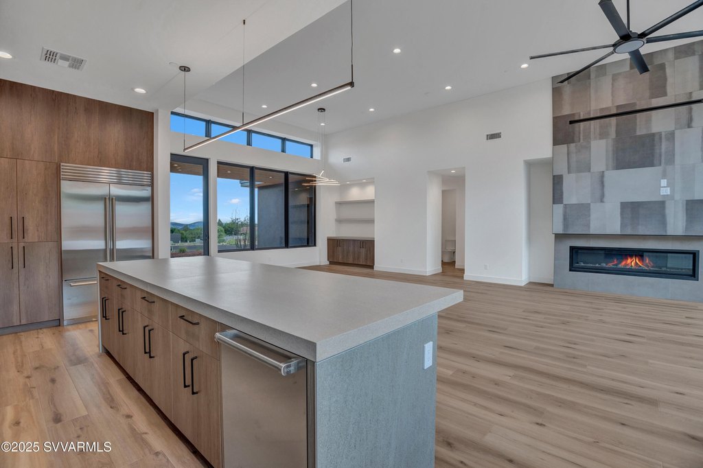 Sedona, Arizona, 86336, United States, 5 Bedrooms Bedrooms, ,5 BathroomsBathrooms,Residential,Forsale,1919195