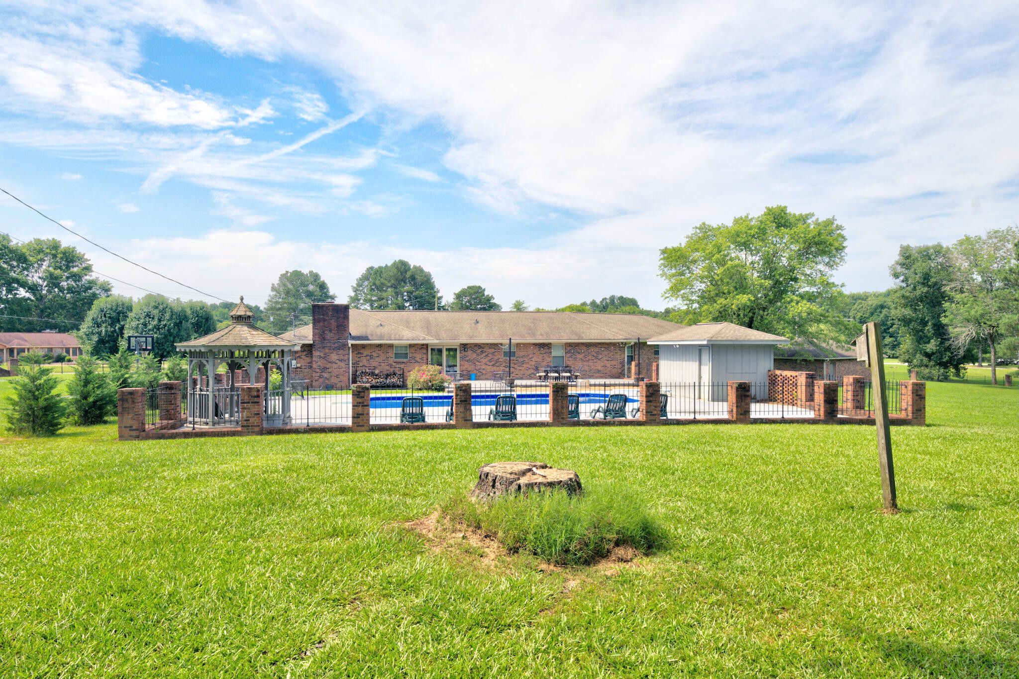Ringgold, Georgia, 30736, United States, ,Residential,Forsale,1894442