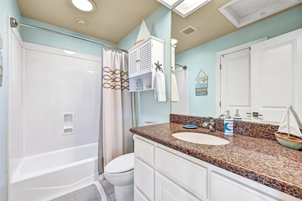 Crystal Beach, Texas, 77650, United States, 3 Bedrooms Bedrooms, ,2 BathroomsBathrooms,Residential,Forsale,1889108