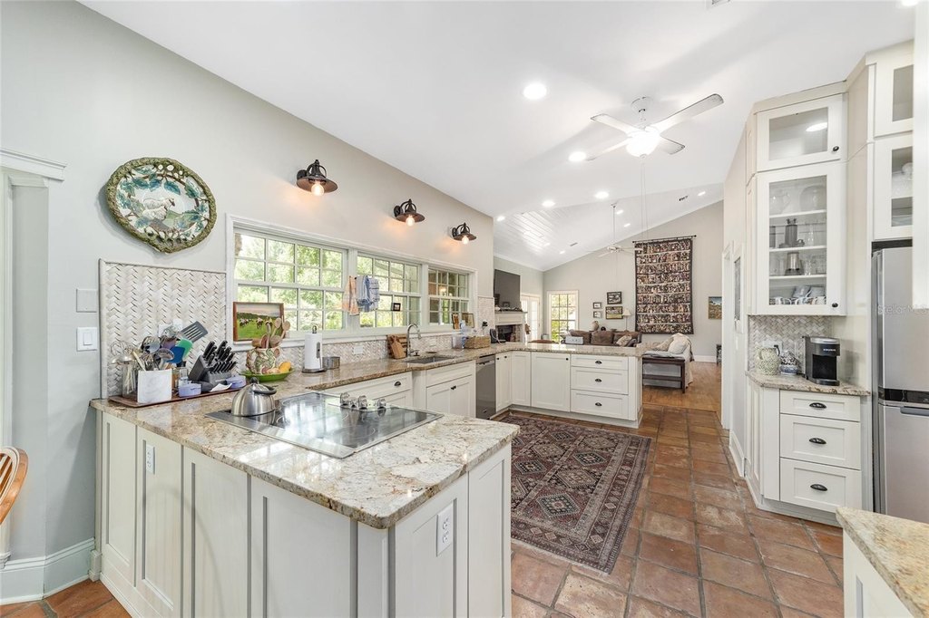 MORRISTON, Florida, 32668, United States, 4 Bedrooms Bedrooms, ,2.5 BathroomsBathrooms,Residential,Forsale,1993988