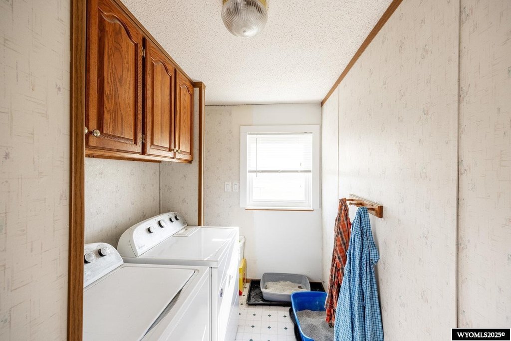 Buffalo, Wyoming, 82834, United States, 3 Bedrooms Bedrooms, ,3 BathroomsBathrooms,Residential,Forsale,1963296