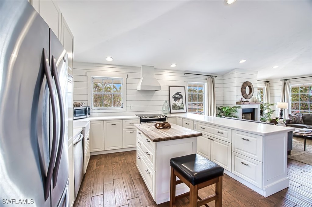 Sanibel, Florida, 33957, United States, 3 Bedrooms Bedrooms, ,3 BathroomsBathrooms,Residential,Forsale,1971953