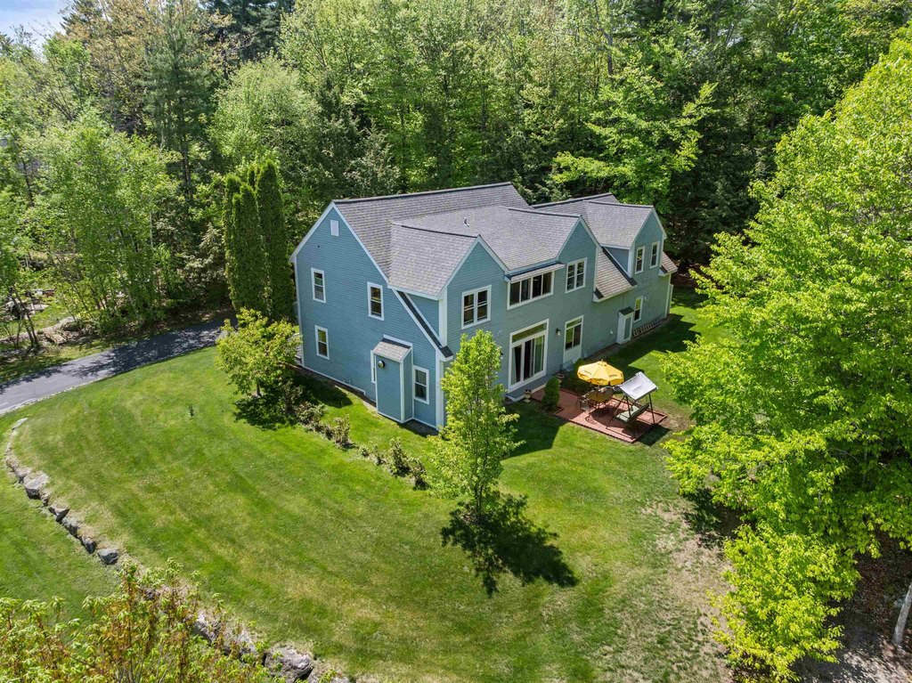 Laconia, New Hampshire, 03246, United States, 3 Bedrooms Bedrooms, ,2.5 BathroomsBathrooms,Residential,Forsale,1968474