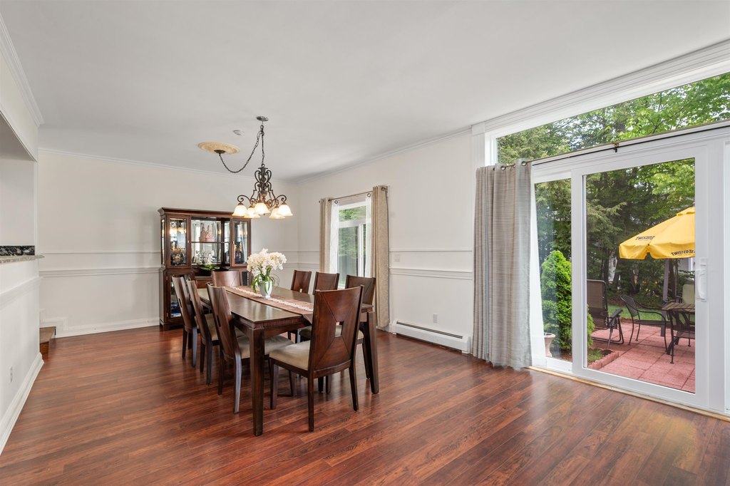 Laconia, New Hampshire, 03246, United States, 3 Bedrooms Bedrooms, ,2.5 BathroomsBathrooms,Residential,Forsale,1968474