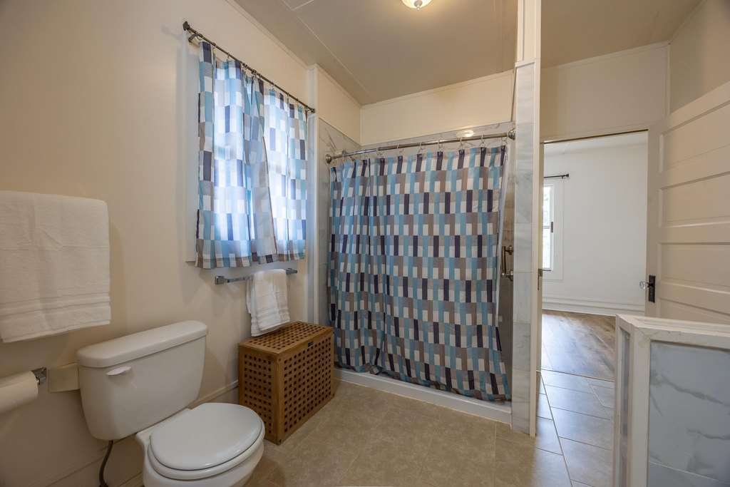 Kula, Hawaii, 96790, United States, 4 Bedrooms Bedrooms, ,1 BathroomBathrooms,Residential,Forsale,1944121