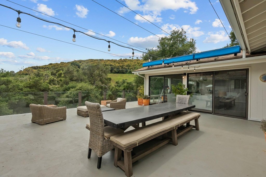 GOLETA, California, 93117, United States, 5 Bedrooms Bedrooms, ,4.5 BathroomsBathrooms,Residential,Forsale,1909547