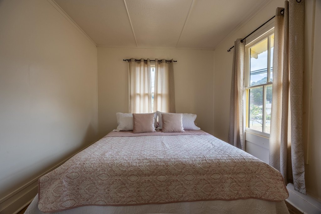 Kula, Hawaii, 96790, United States, 4 Bedrooms Bedrooms, ,1 BathroomBathrooms,Residential,Forsale,1944121