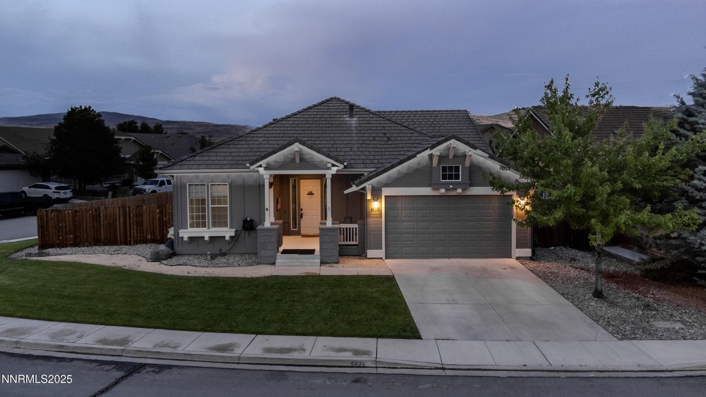 Sparks, Nevada, 89436, United States, 3 Bedrooms Bedrooms, ,2 BathroomsBathrooms,Residential,Forsale,1910317