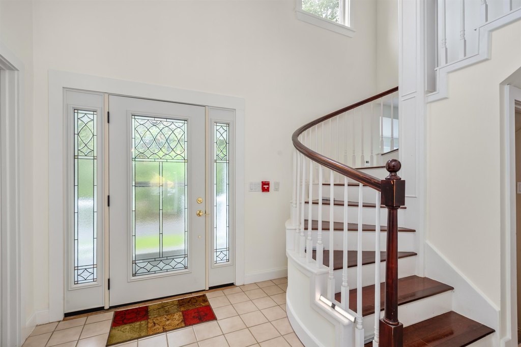 Laconia, New Hampshire, 03246, United States, 3 Bedrooms Bedrooms, ,2.5 BathroomsBathrooms,Residential,Forsale,1968474