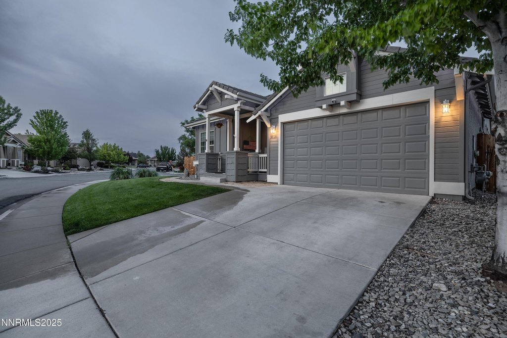 Sparks, Nevada, 89436, United States, 3 Bedrooms Bedrooms, ,2 BathroomsBathrooms,Residential,Forsale,1910317