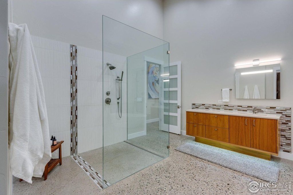Loveland, Colorado, 80538, United States, 4 Bedrooms Bedrooms, ,3.5 BathroomsBathrooms,Residential,Forsale,1903103