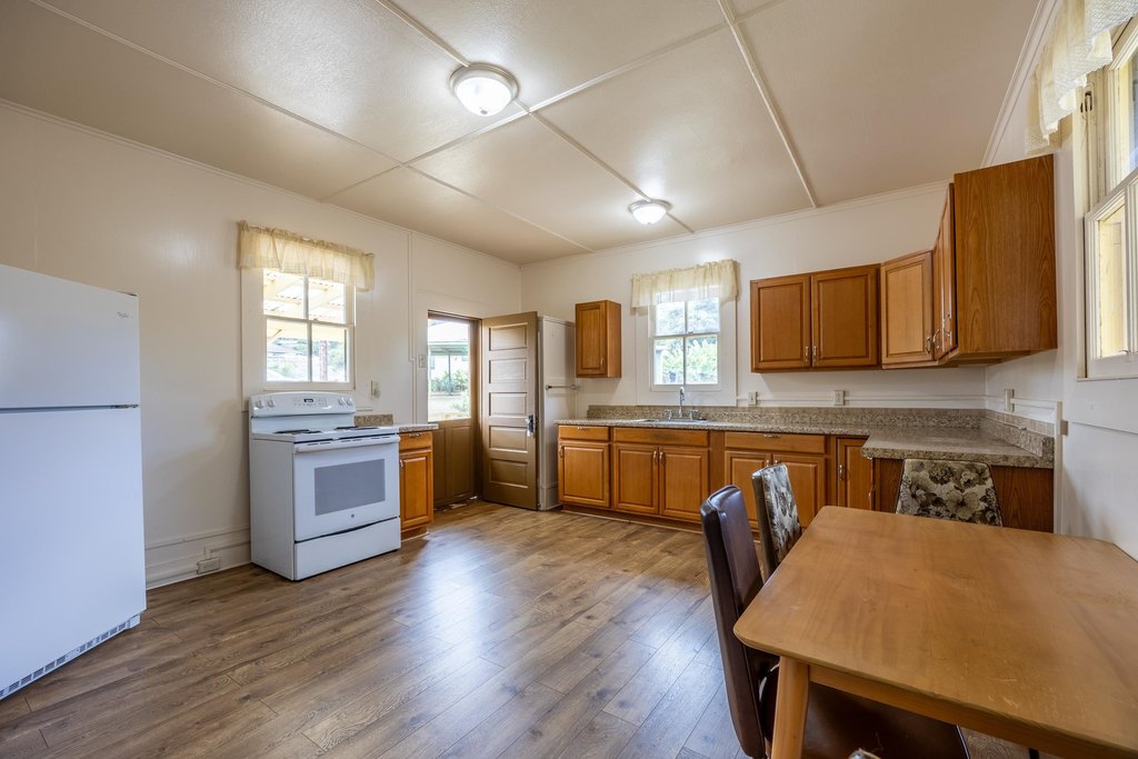 Kula, Hawaii, 96790, United States, 4 Bedrooms Bedrooms, ,1 BathroomBathrooms,Residential,Forsale,1944121