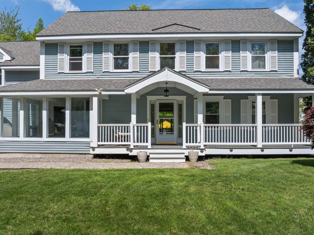 Laconia, New Hampshire, 03246, United States, 3 Bedrooms Bedrooms, ,2.5 BathroomsBathrooms,Residential,Forsale,1968474