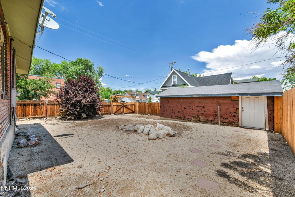 Reno, Nevada, 89503, United States, 2 Bedrooms Bedrooms, ,1 BathroomBathrooms,Residential,Forsale,1993740