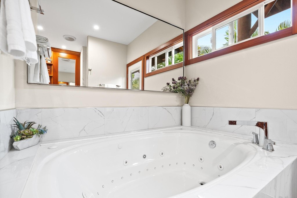 Waikoloa, Hawaii, 96738, United States, 5 Bedrooms Bedrooms, ,4 BathroomsBathrooms,Residential,Forsale,1886676