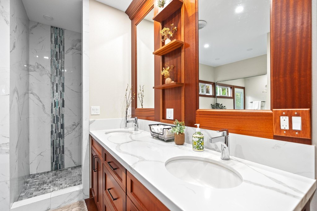 Waikoloa, Hawaii, 96738, United States, 5 Bedrooms Bedrooms, ,4 BathroomsBathrooms,Residential,Forsale,1886676