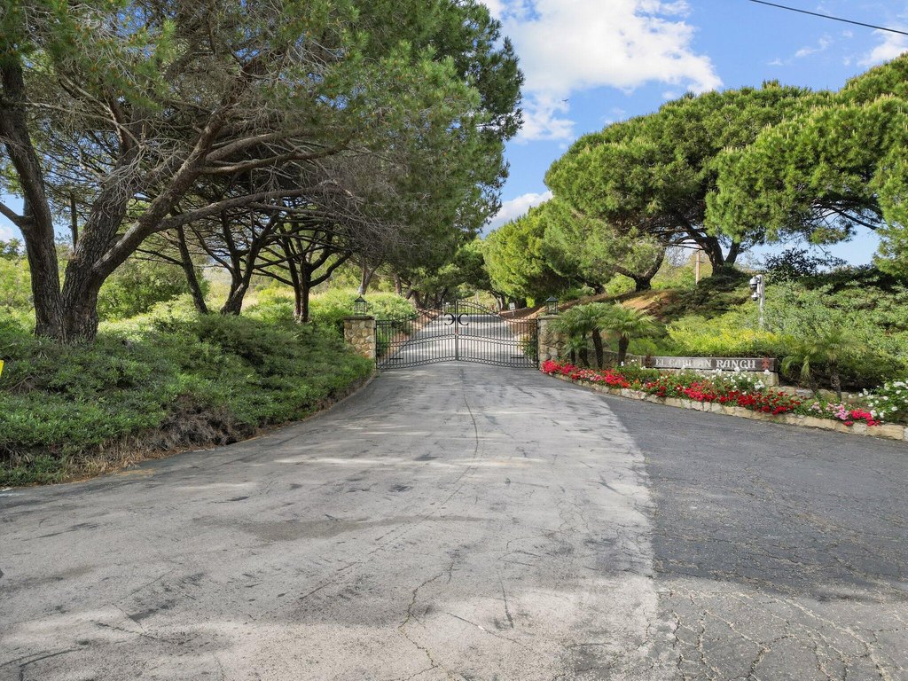 GOLETA, California, 93117, United States, 5 Bedrooms Bedrooms, ,4.5 BathroomsBathrooms,Residential,Forsale,1909547