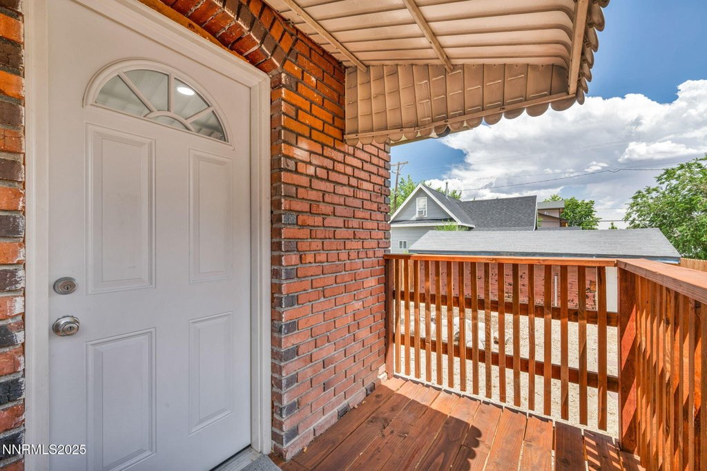 Reno, Nevada, 89503, United States, 2 Bedrooms Bedrooms, ,1 BathroomBathrooms,Residential,Forsale,1993740