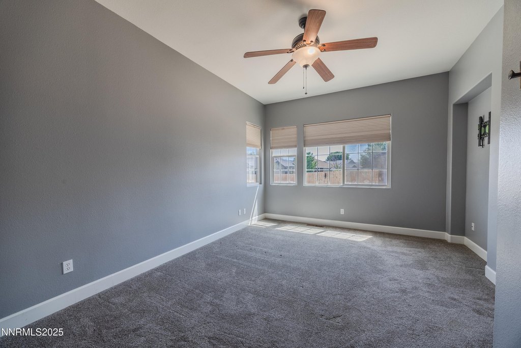 Sparks, Nevada, 89436, United States, 3 Bedrooms Bedrooms, ,2 BathroomsBathrooms,Residential,Forsale,1910317