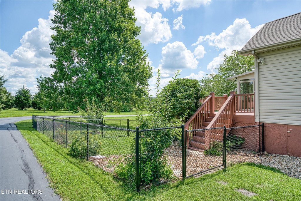 Crossville, Tennessee, 38555, United States, 3 Bedrooms Bedrooms, ,2.5 BathroomsBathrooms,Residential,Forsale,1929846