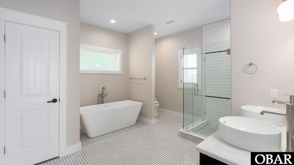 Corolla, North Carolina, 27927, United States, 12 Bedrooms Bedrooms, ,12.5 BathroomsBathrooms,Residential,Forsale,1914395