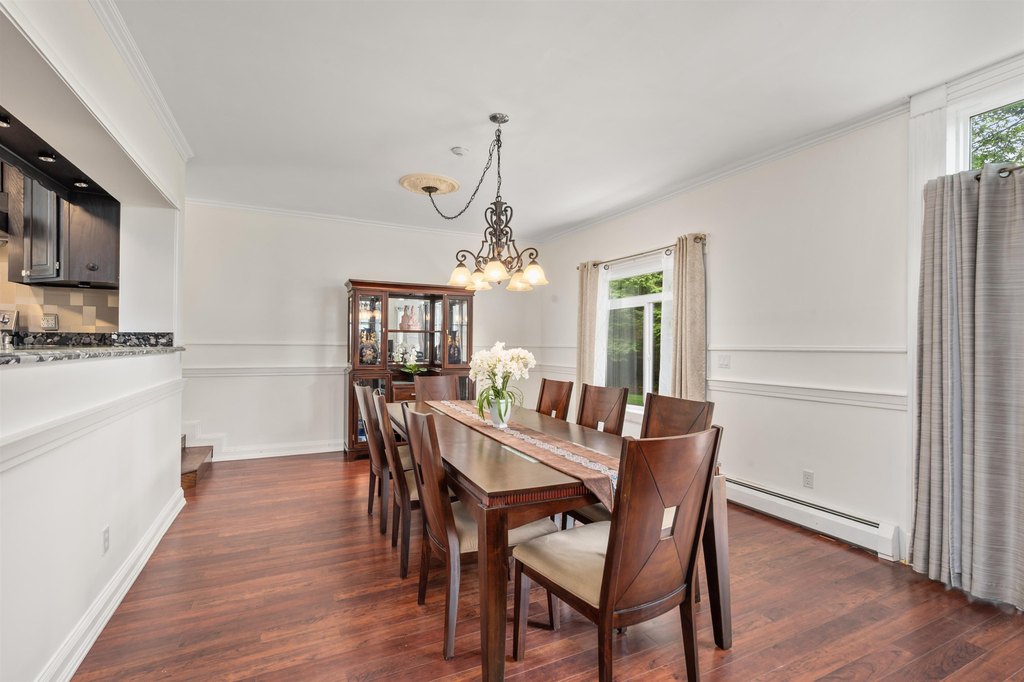 Laconia, New Hampshire, 03246, United States, 3 Bedrooms Bedrooms, ,2.5 BathroomsBathrooms,Residential,Forsale,1968474